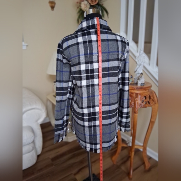 Mystree Black, White and Blue Plaid Shirt Jacket Size Small - Picture 7 of 13